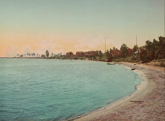Pusta plaża, idealna do zachowania odrobiny prywatności, ok. 1901 r.